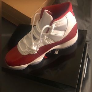 cherry red jordan 11 retro 8.5